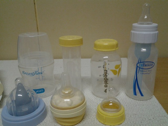 different brands of nipples and bottles